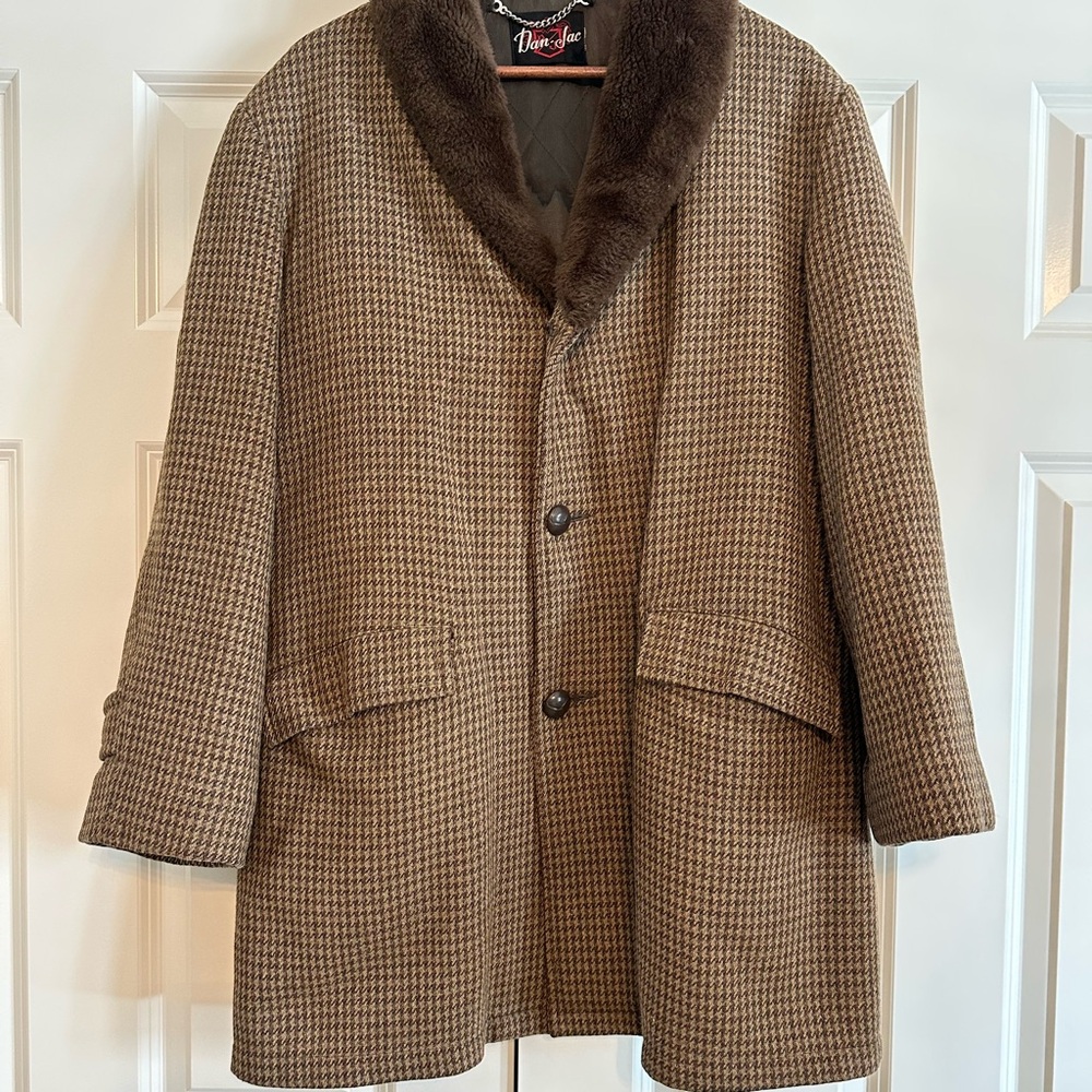 Dan-Jac Men's Vintage Brown Houndstooth Pea Coat